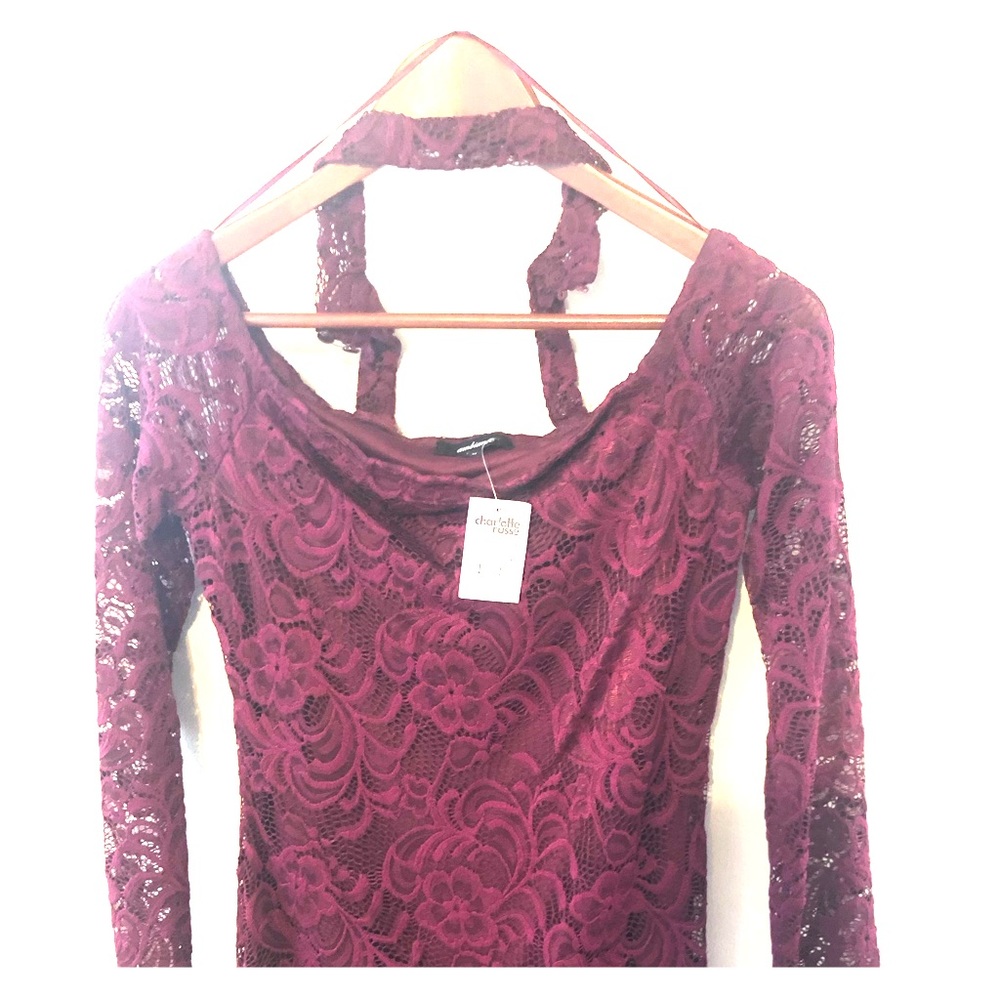 Lace long sleeve dress with neck piece